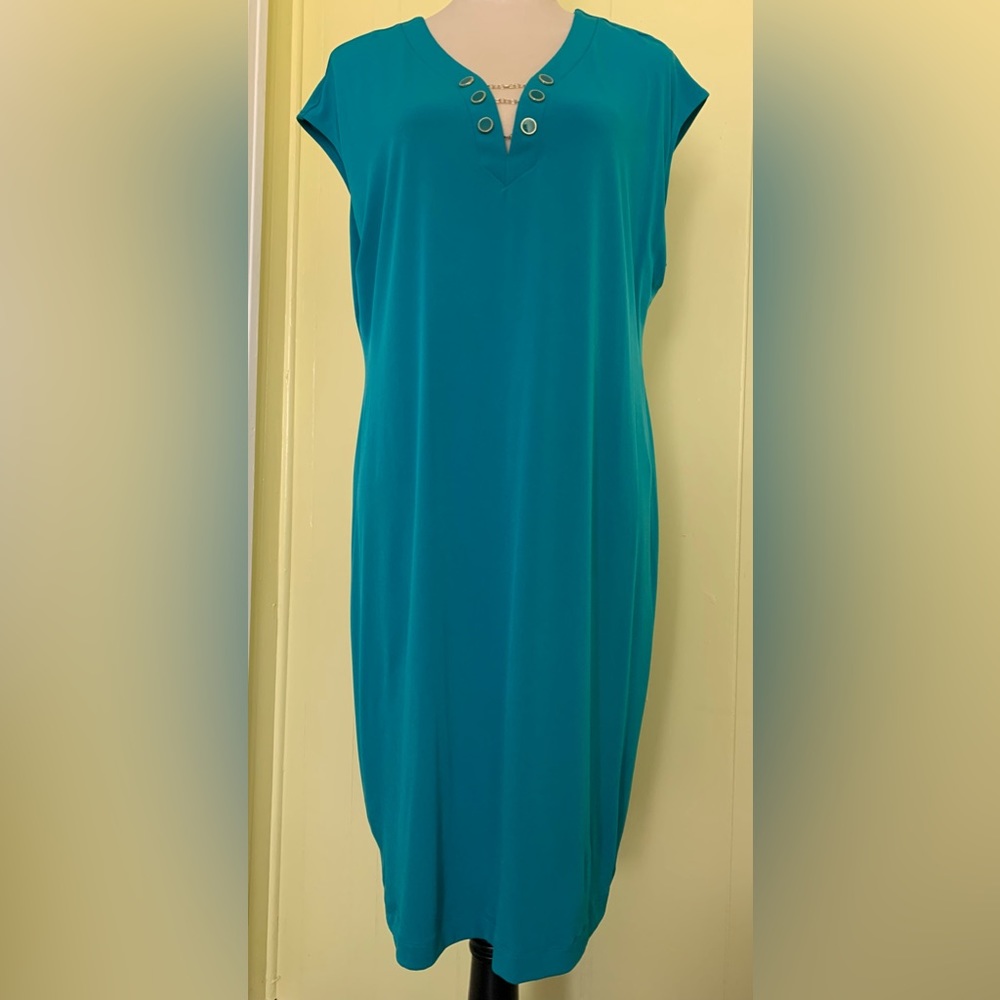 Calvin Klein Teal Blue Chained BTNS. V-NCK BUS. Knee Fitted Stretch Sheath